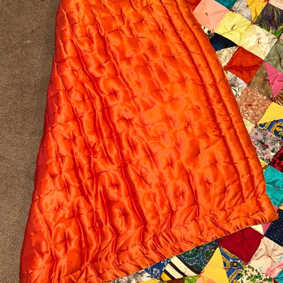 Vintage Patchwork Quilt. 1969 handmade, 56”x65”. Good condition - Picture 9 of 15